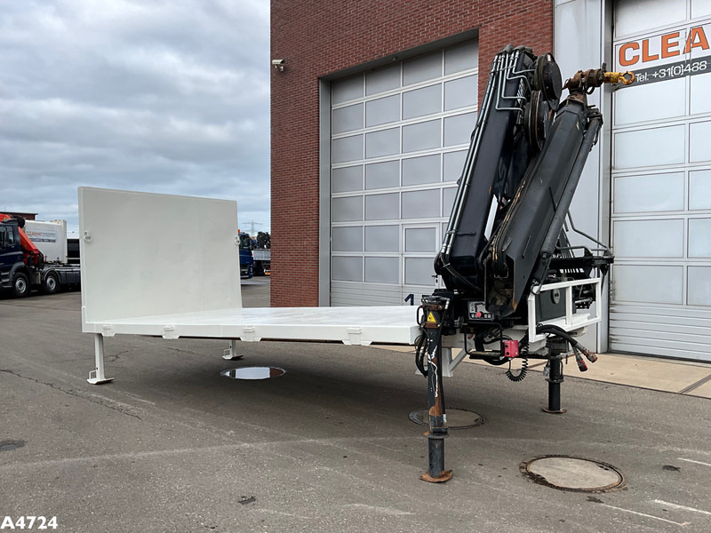 Laadplateau met Hiab 14 Tonmeter laadkraan - Benne ampliroll: photos 2 Laadplateau met Hiab 14 Tonmeter laadkraan - Benne ampliroll: photos 2