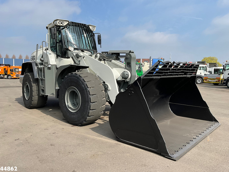 Liebherr L566 Wheel loader - Chargeuse sur pneus: photos 5 Liebherr L566 Wheel loader - Chargeuse sur pneus: photos 5