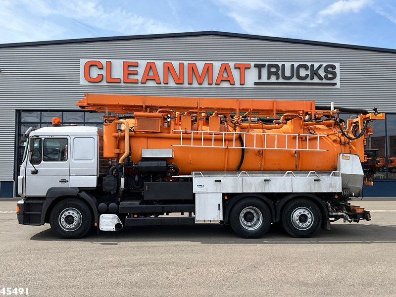 MAN 26.400 Kroll 14.5m³ kolkenzuiger Euro 2 Manual Gearbox - Camion vidangeur: photos 2 MAN 26.400 Kroll 14.5m³ kolkenzuiger Euro 2 Manual Gearbox - Camion vidangeur: photos 2