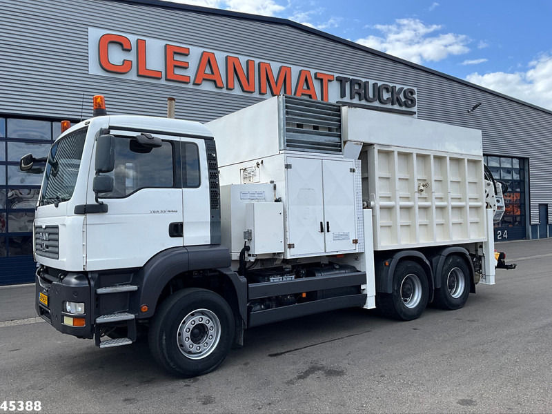 MAN TGA 33.440 6x4 MTS Dino 8m³ Saugbagger Just 173.476 km! - Camion vidangeur: photos 2 MAN TGA 33.440 6x4 MTS Dino 8m³ Saugbagger Just 173.476 km! - Camion vidangeur: photos 2