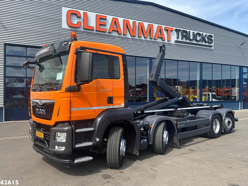 MAN TGS 35.360 8x2 Euro 6 VDL 30 Ton haakarmsysteem - Camion ampliroll: photos 1 MAN TGS 35.360 8x2 Euro 6 VDL 30 Ton haakarmsysteem - Camion ampliroll: photos 1
