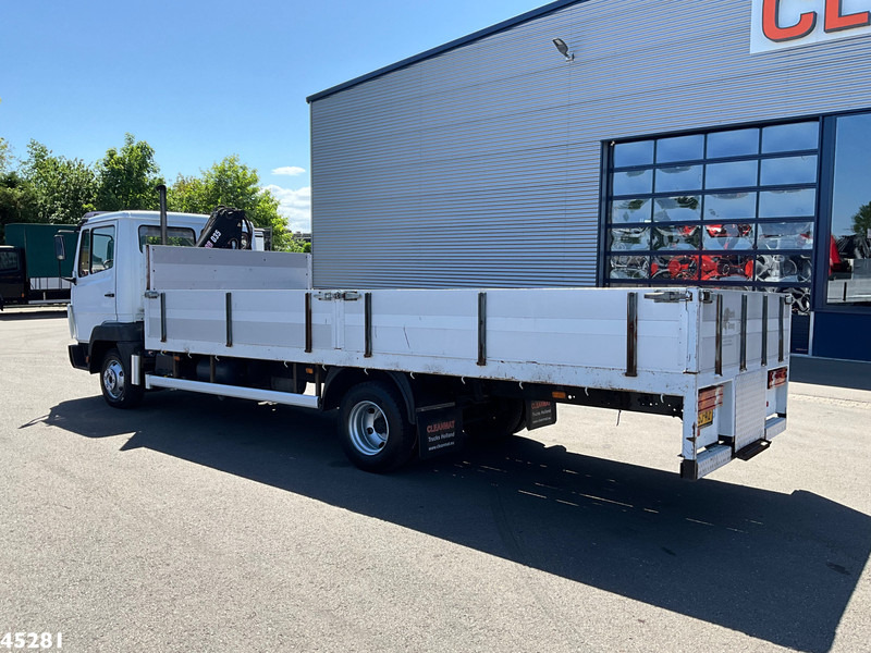 Mercedes-Benz 814 Manual Full steel Hiab 4 Tonmeter laadkraan - Camion grue: photos 2 Mercedes-Benz 814 Manual Full steel Hiab 4 Tonmeter laadkraan - Camion grue: photos 2