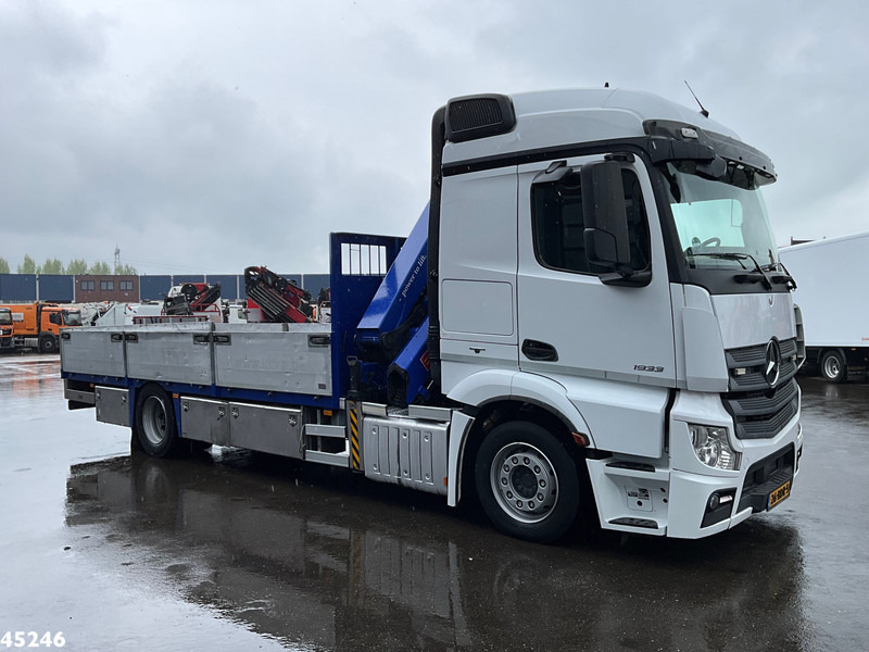Mercedes-Benz Actros 1833 Euro 6 HMF 21 Tonmeter laadkraan - Camion grue: photos 5 Mercedes-Benz Actros 1833 Euro 6 HMF 21 Tonmeter laadkraan - Camion grue: photos 5