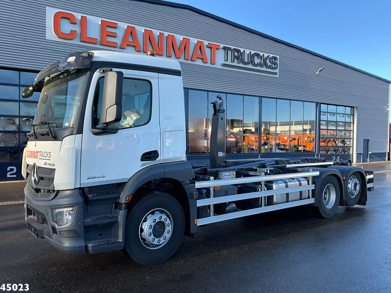 Mercedes-Benz Actros 2643 VDL 21 Ton haakarmsysteem - Camion ampliroll: photos 2 Mercedes-Benz Actros 2643 VDL 21 Ton haakarmsysteem - Camion ampliroll: photos 2