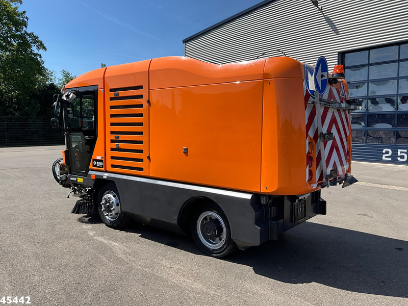 Ravo 540 CD Euro 6 with 3-rd brush - Balayeuse de voirie: photos 4 Ravo 540 CD Euro 6 with 3-rd brush - Balayeuse de voirie: photos 4