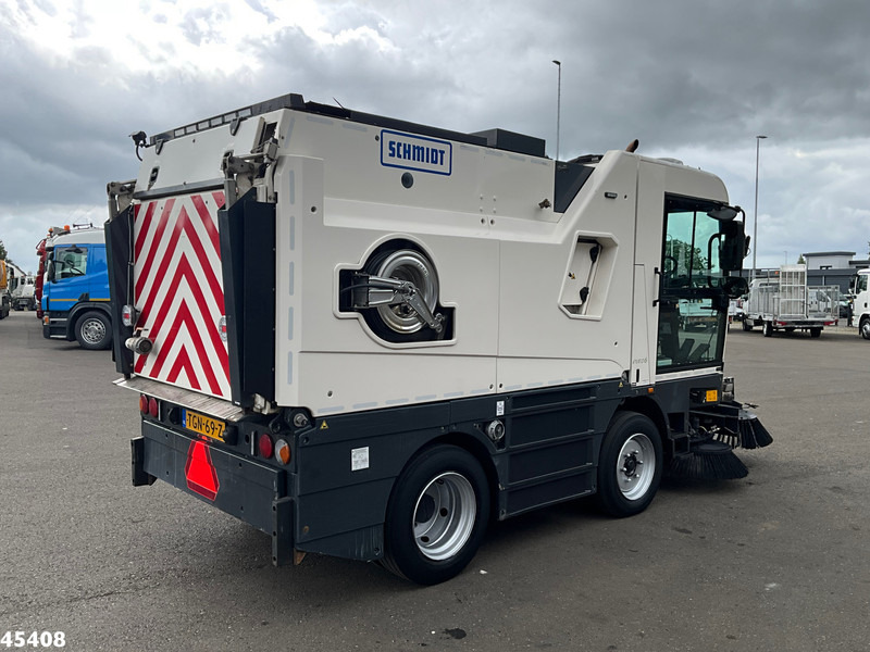 Schmidt Cleango 500 Compact Euro 6 with 3-rd brush - Balayeuse de voirie: photos 5 Schmidt Cleango 500 Compact Euro 6 with 3-rd brush - Balayeuse de voirie: photos 5