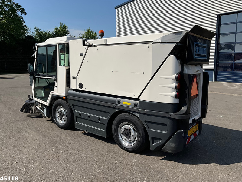 Schmidt Swingo Compact 200 Euro 6 - Balayeuse de voirie: photos 5 Schmidt Swingo Compact 200 Euro 6 - Balayeuse de voirie: photos 5