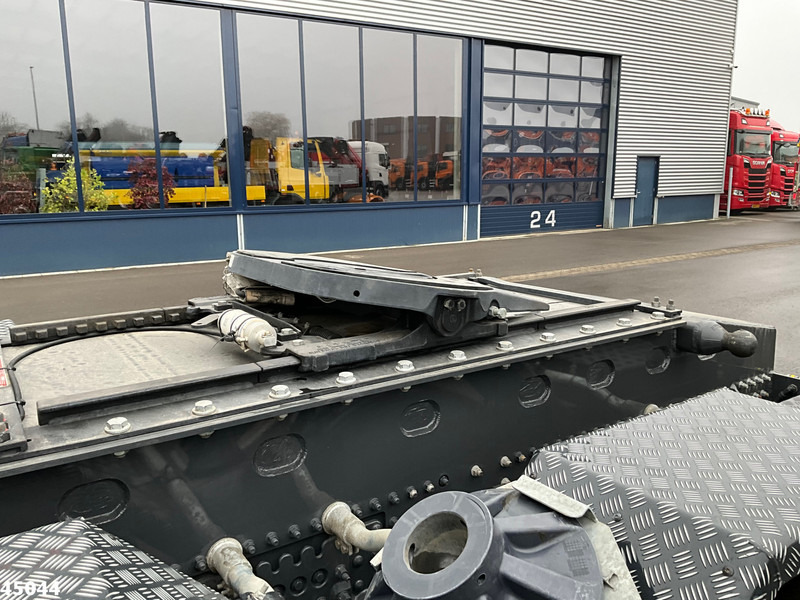 Volvo FH 540 8x2 Fassi 145 Tonmeter laadkraan + Fly-JIb Just 7.187 Km! Demo voertuig! - Tracteur routier: photos 5 Volvo FH 540 8x2 Fassi 145 Tonmeter laadkraan + Fly-JIb Just 7.187 Km! Demo voertuig! - Tracteur routier: photos 5