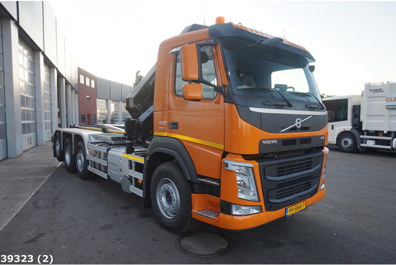 Volvo FM 420 8x2 HMF 26 Tonmeter laadkraan - Camion ampliroll, Camion grue: photos 3 Volvo FM 420 8x2 HMF 26 Tonmeter laadkraan - Camion ampliroll, Camion grue: photos 3