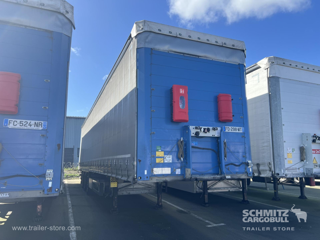 SCHMITZ Curtainsider Standard Taillift - Semi-remorque rideaux coulissants: photos 1 SCHMITZ Curtainsider Standard Taillift - Semi-remorque rideaux coulissants: photos 1