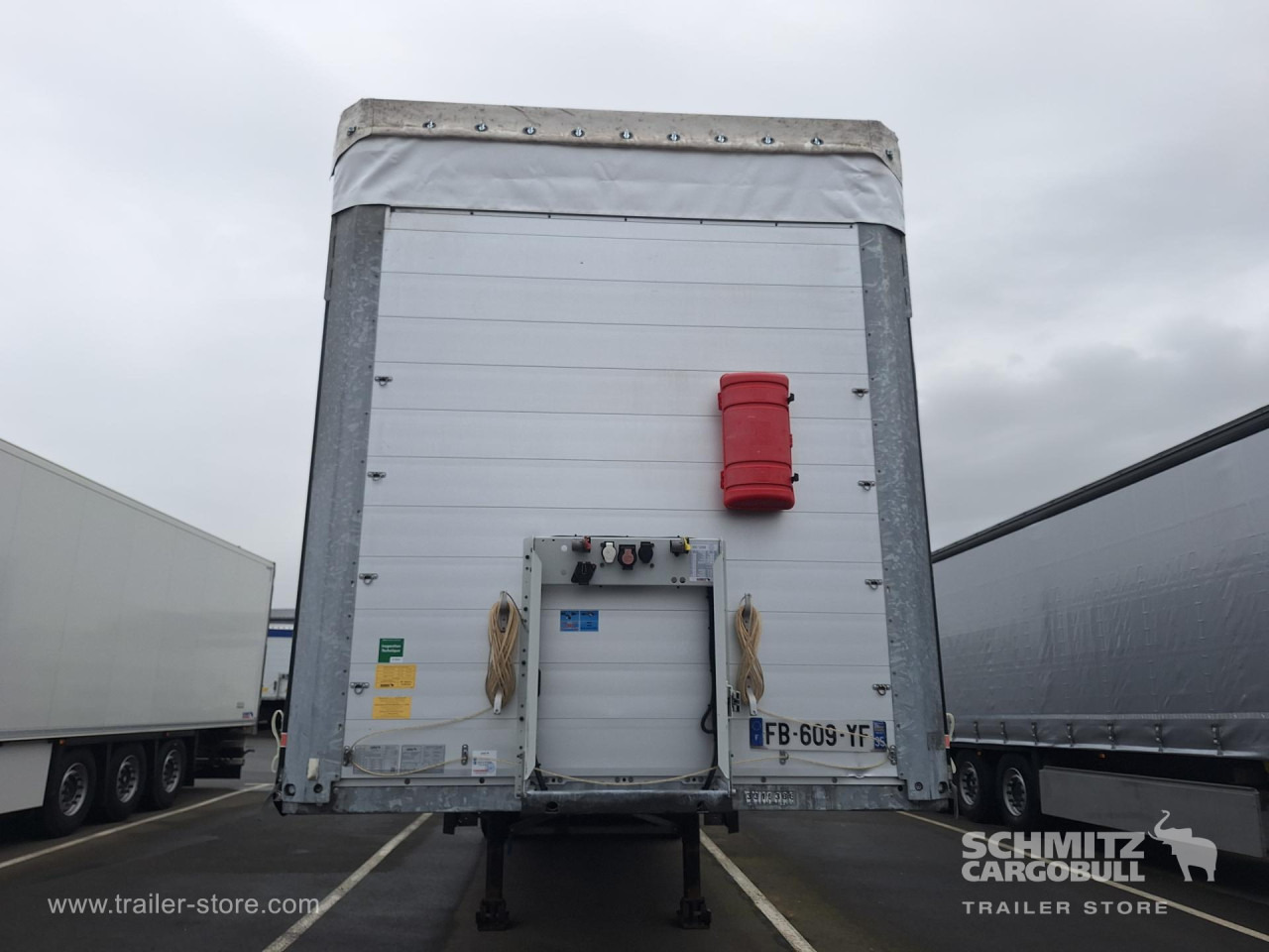 SCHMITZ Curtainsider Standard Taillift - Semi-remorque rideaux coulissants: photos 2 SCHMITZ Curtainsider Standard Taillift - Semi-remorque rideaux coulissants: photos 2