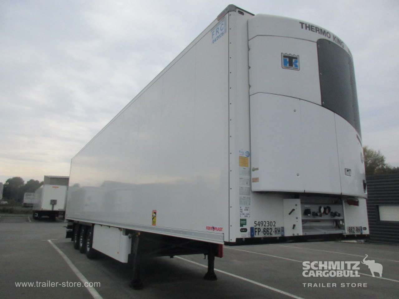 SCHMITZ Reefer Standard Double deck - Semi-remorque isothermique: photos 1 SCHMITZ Reefer Standard Double deck - Semi-remorque isothermique: photos 1