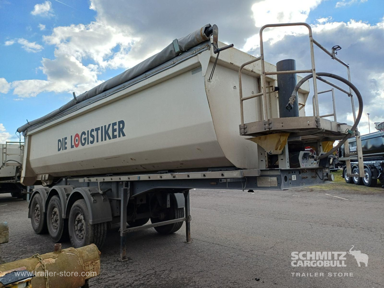 LANGENDORF Auflieger Kipper Stahlrundmulde 24m³ - Semi-remorque benne: photos 1 LANGENDORF Auflieger Kipper Stahlrundmulde 24m³ - Semi-remorque benne: photos 1