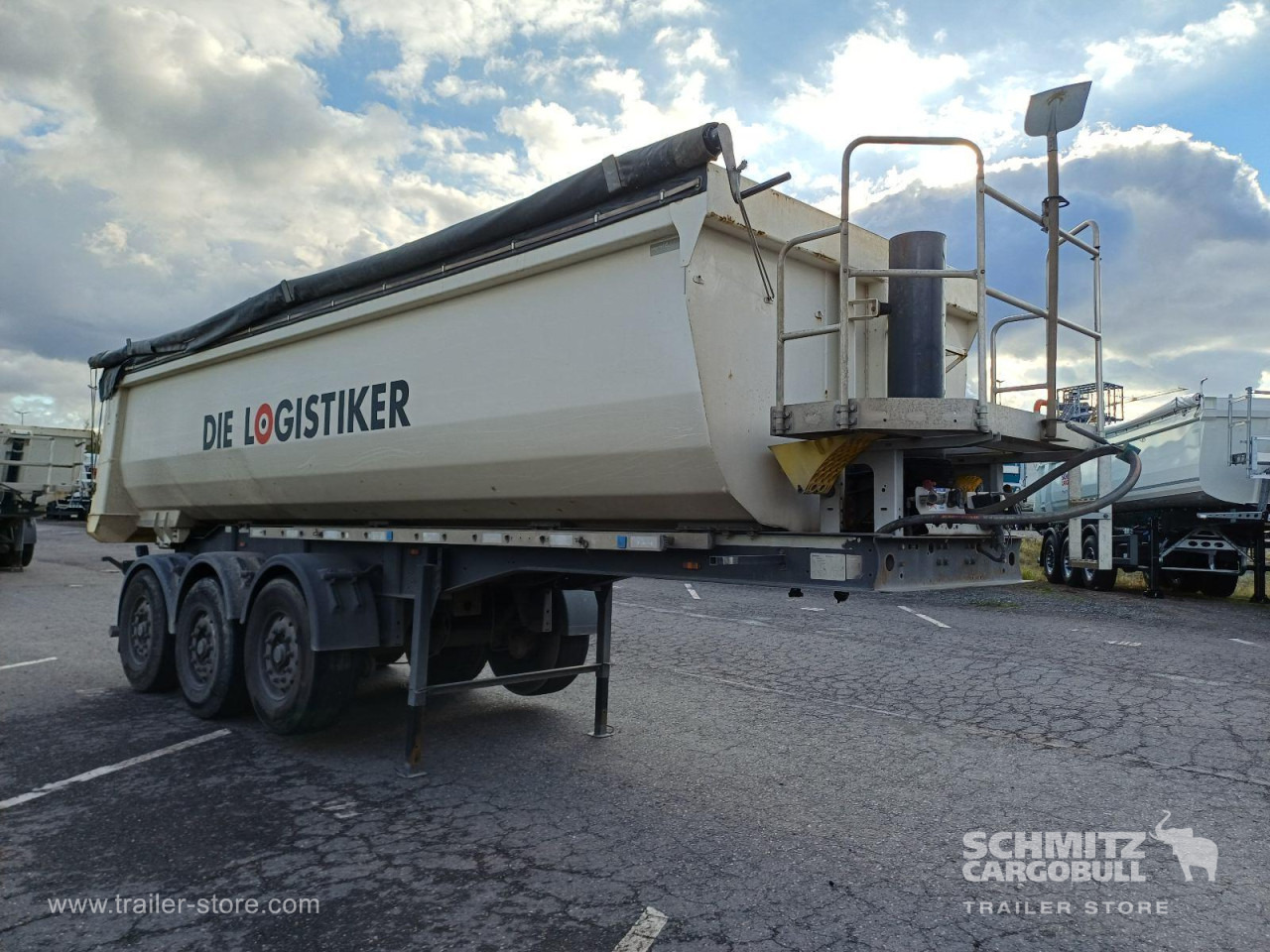 LANGENDORF Auflieger Kipper Stahlrundmulde 24m³ - Semi-remorque benne: photos 1 LANGENDORF Auflieger Kipper Stahlrundmulde 24m³ - Semi-remorque benne: photos 1