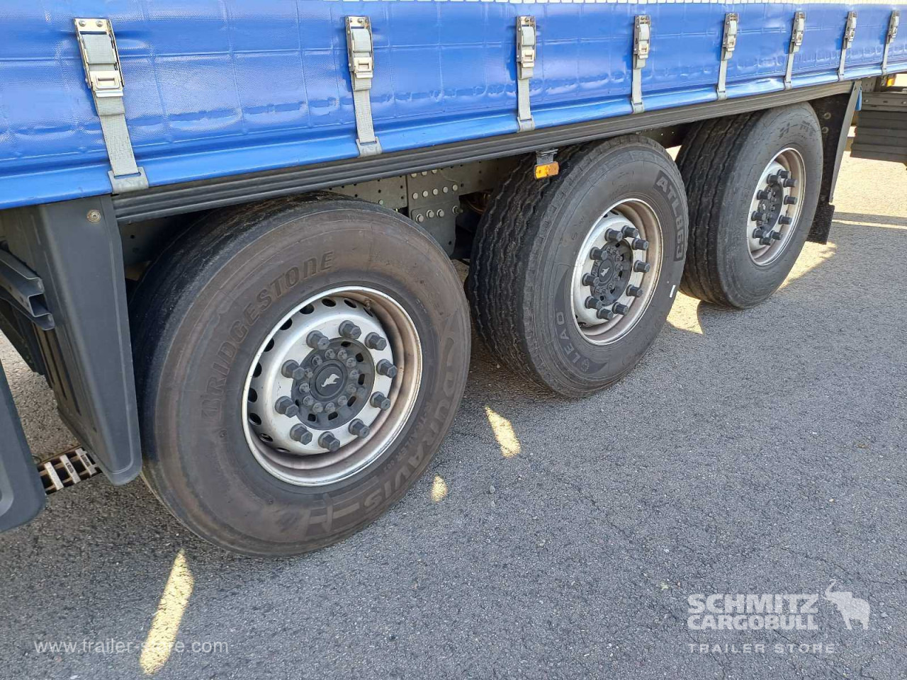 SCHMITZ Auflieger Curtainsider Standard - Semi-remorque rideaux coulissants: photos 5 SCHMITZ Auflieger Curtainsider Standard - Semi-remorque rideaux coulissants: photos 5
