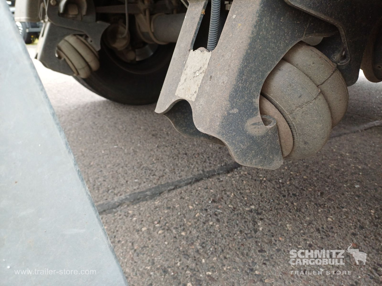 SCHMITZ Auflieger Kipper Stahlrundmulde 24m³ - Semi-remorque benne: photos 3 SCHMITZ Auflieger Kipper Stahlrundmulde 24m³ - Semi-remorque benne: photos 3