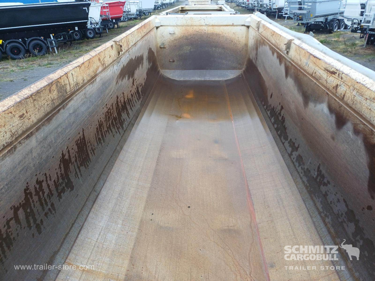 SCHMITZ Auflieger Kipper Stahlrundmulde 24m³ - Semi-remorque benne: photos 5 SCHMITZ Auflieger Kipper Stahlrundmulde 24m³ - Semi-remorque benne: photos 5