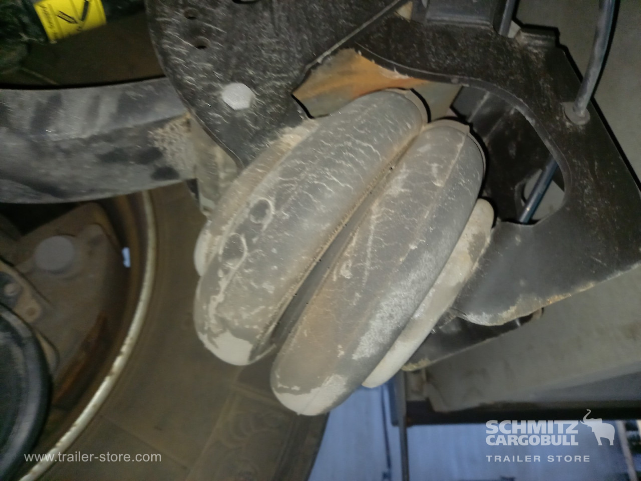 SCHMITZ Auflieger Tiefkühler Standard Double deck - Semi-remorque isothermique: photos 3 SCHMITZ Auflieger Tiefkühler Standard Double deck - Semi-remorque isothermique: photos 3