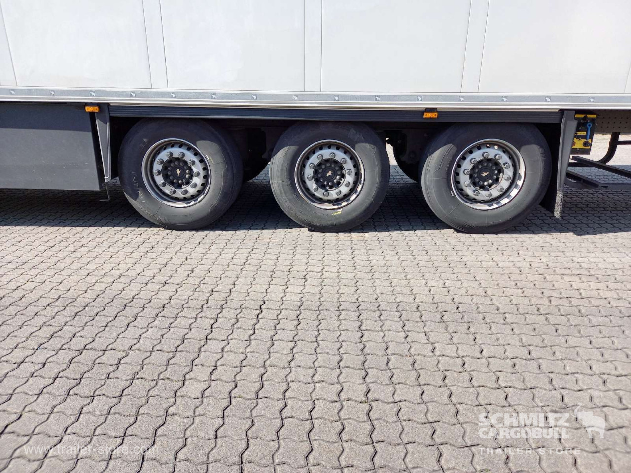 SCHMITZ Auflieger Tiefkühler Standard Double deck - Semi-remorque isothermique: photos 2 SCHMITZ Auflieger Tiefkühler Standard Double deck - Semi-remorque isothermique: photos 2