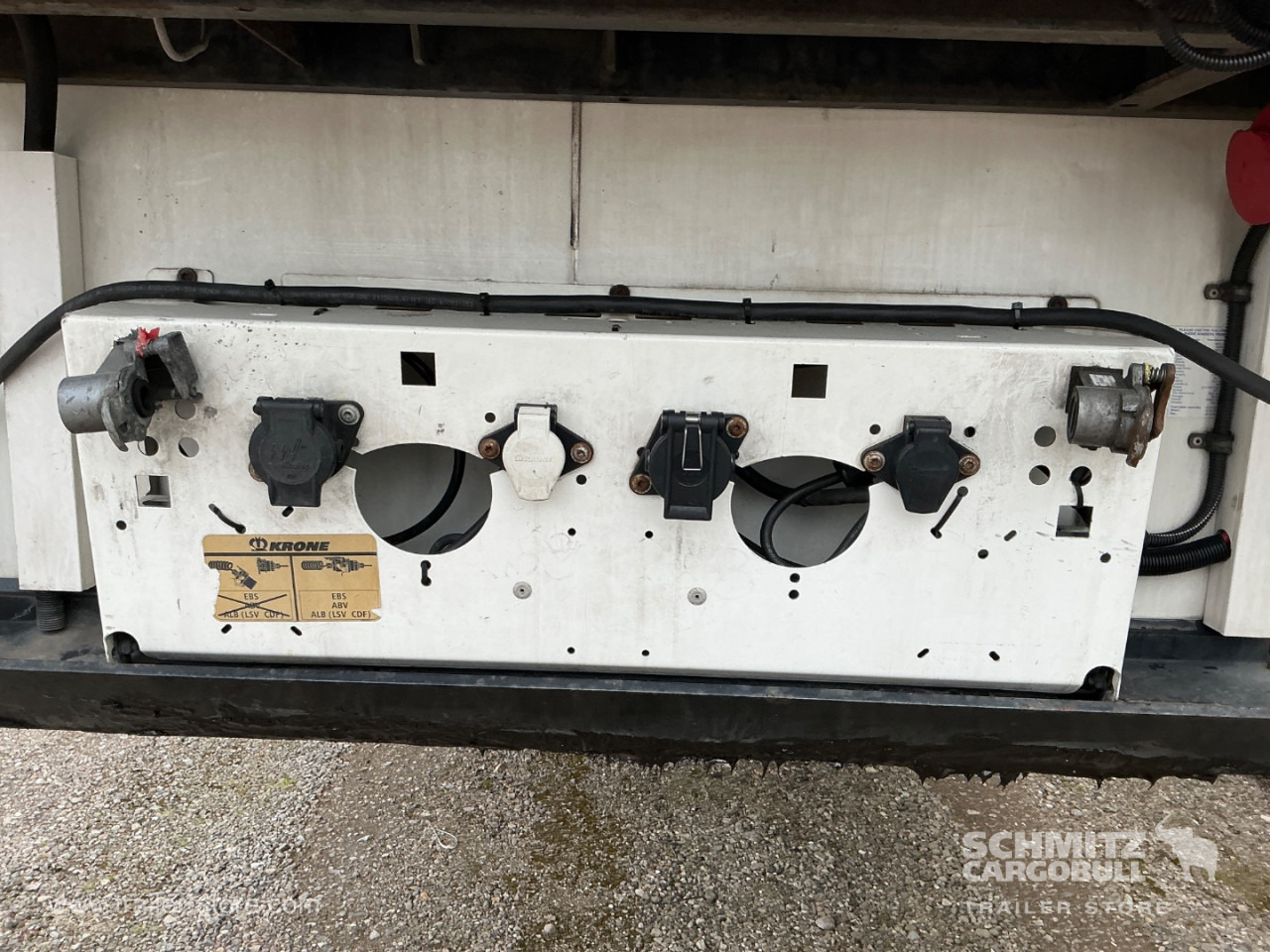 KRONE Reefer Standard Double deck - Semi-remorque isothermique: photos 4 KRONE Reefer Standard Double deck - Semi-remorque isothermique: photos 4