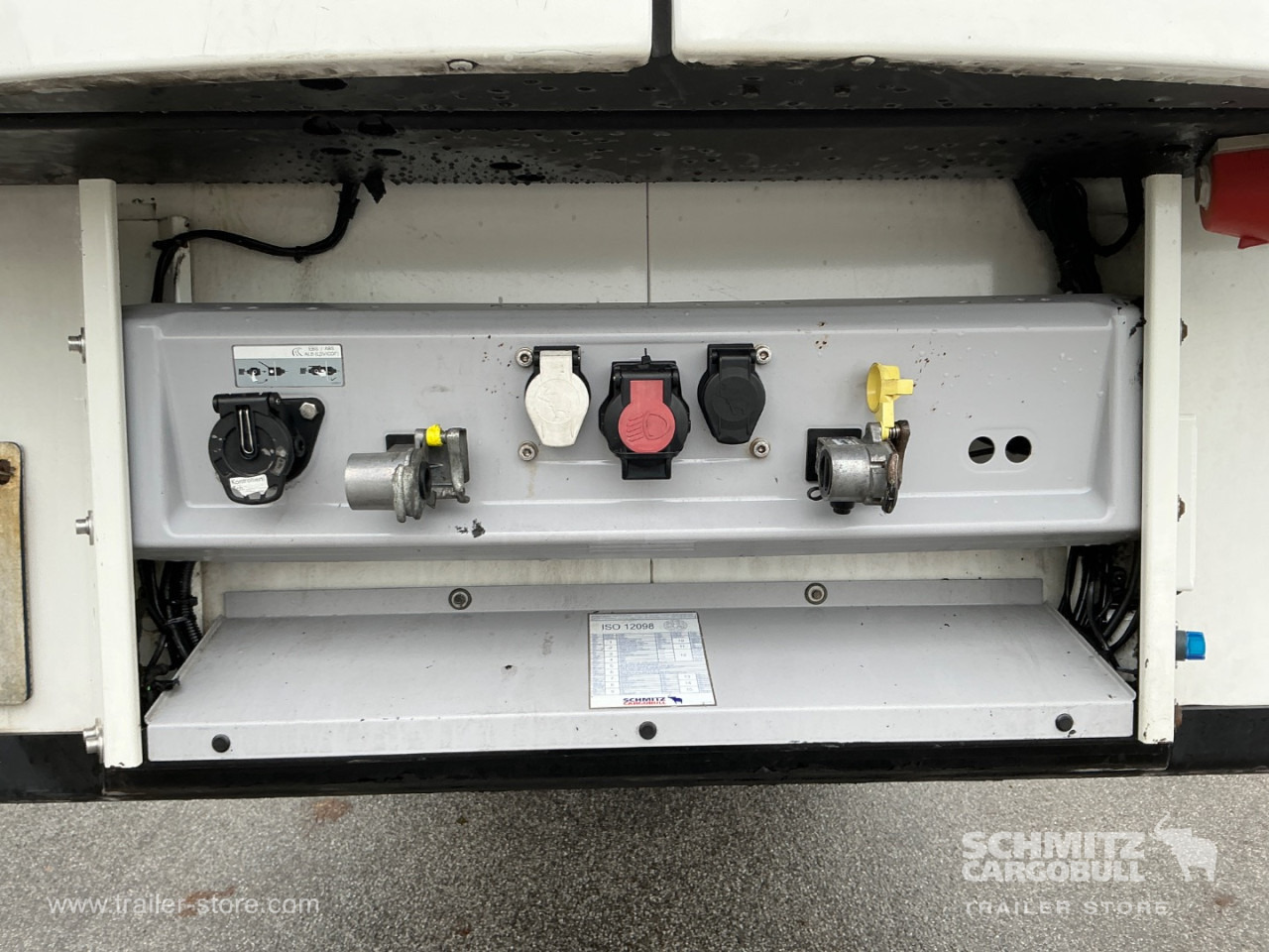 SCHMITZ Reefer Meat hanging system - Semi-remorque isothermique: photos 4 SCHMITZ Reefer Meat hanging system - Semi-remorque isothermique: photos 4
