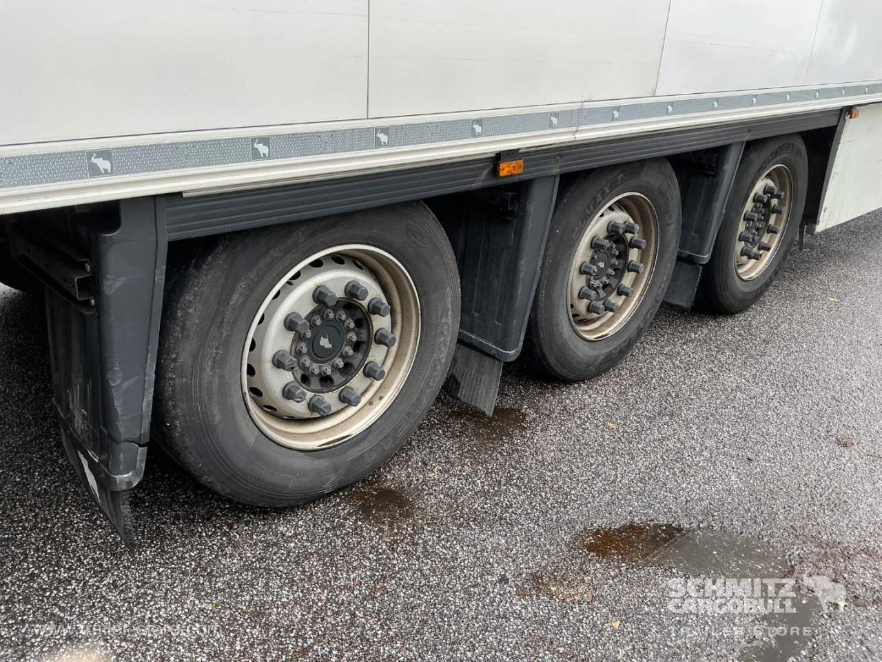 SCHMITZ Reefer Meat hanging system - Semi-remorque isothermique: photos 3 SCHMITZ Reefer Meat hanging system - Semi-remorque isothermique: photos 3