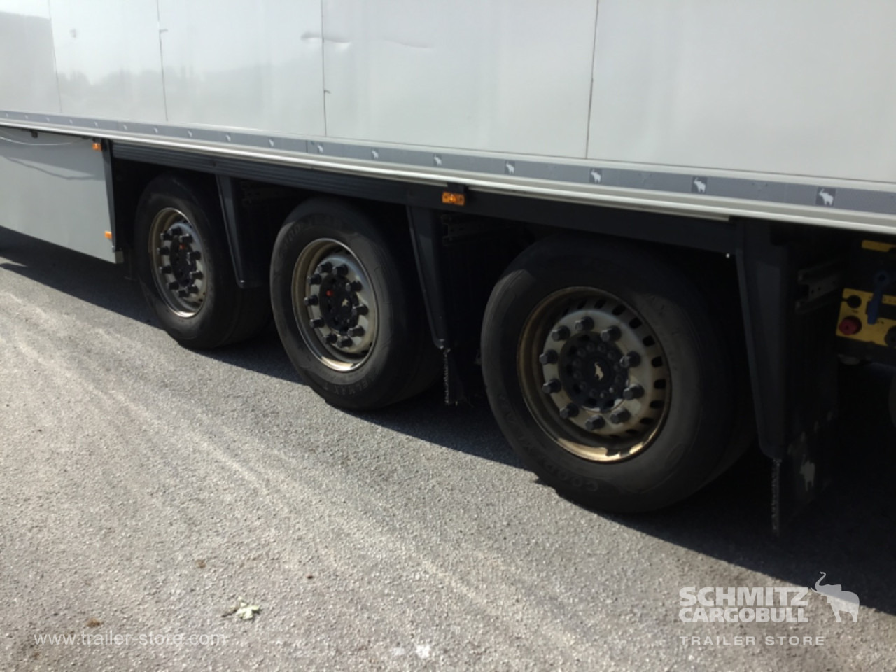 SCHMITZ Reefer Meat hanging system - Semi-remorque isothermique: photos 5 SCHMITZ Reefer Meat hanging system - Semi-remorque isothermique: photos 5