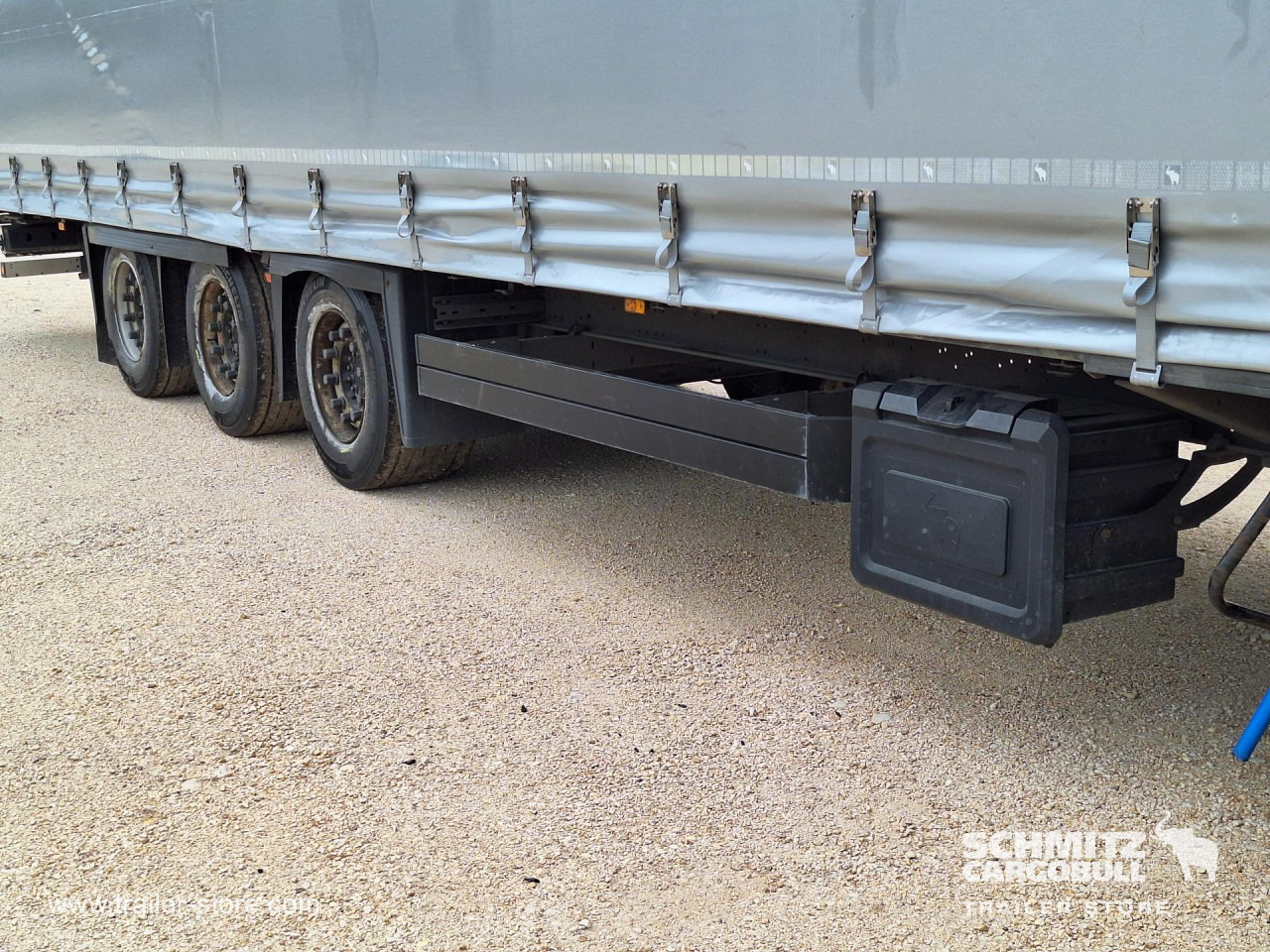 SCHMITZ Curtainsider Mega - Semi-remorque rideaux coulissants: photos 5 SCHMITZ Curtainsider Mega - Semi-remorque rideaux coulissants: photos 5