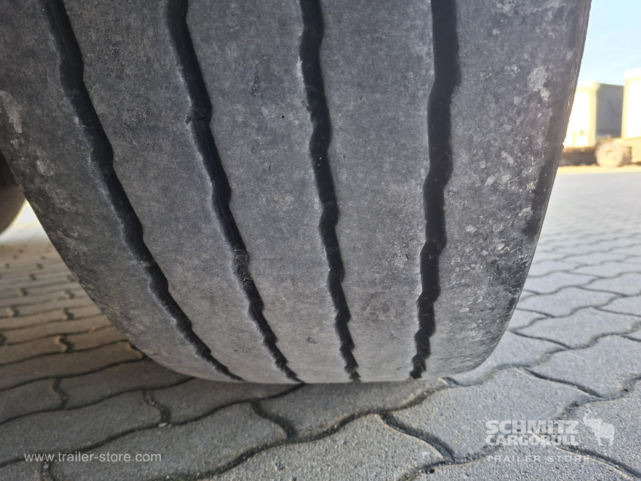 SCHMITZ Reefer Multitemp - Semi-remorque isothermique: photos 2 SCHMITZ Reefer Multitemp - Semi-remorque isothermique: photos 2