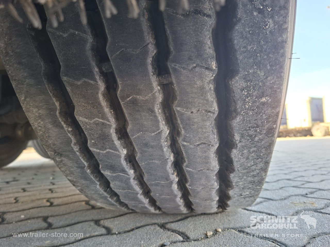 SCHMITZ Reefer Multitemp - Semi-remorque isothermique: photos 3 SCHMITZ Reefer Multitemp - Semi-remorque isothermique: photos 3