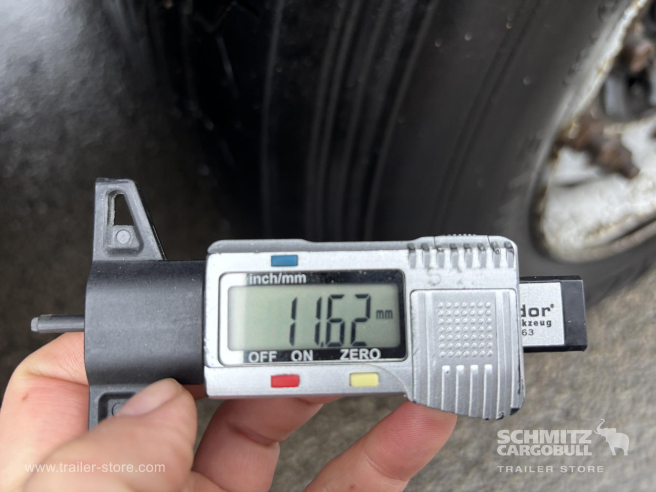 SCHMITZ Curtainsider Mega - Semi-remorque rideaux coulissants: photos 2 SCHMITZ Curtainsider Mega - Semi-remorque rideaux coulissants: photos 2