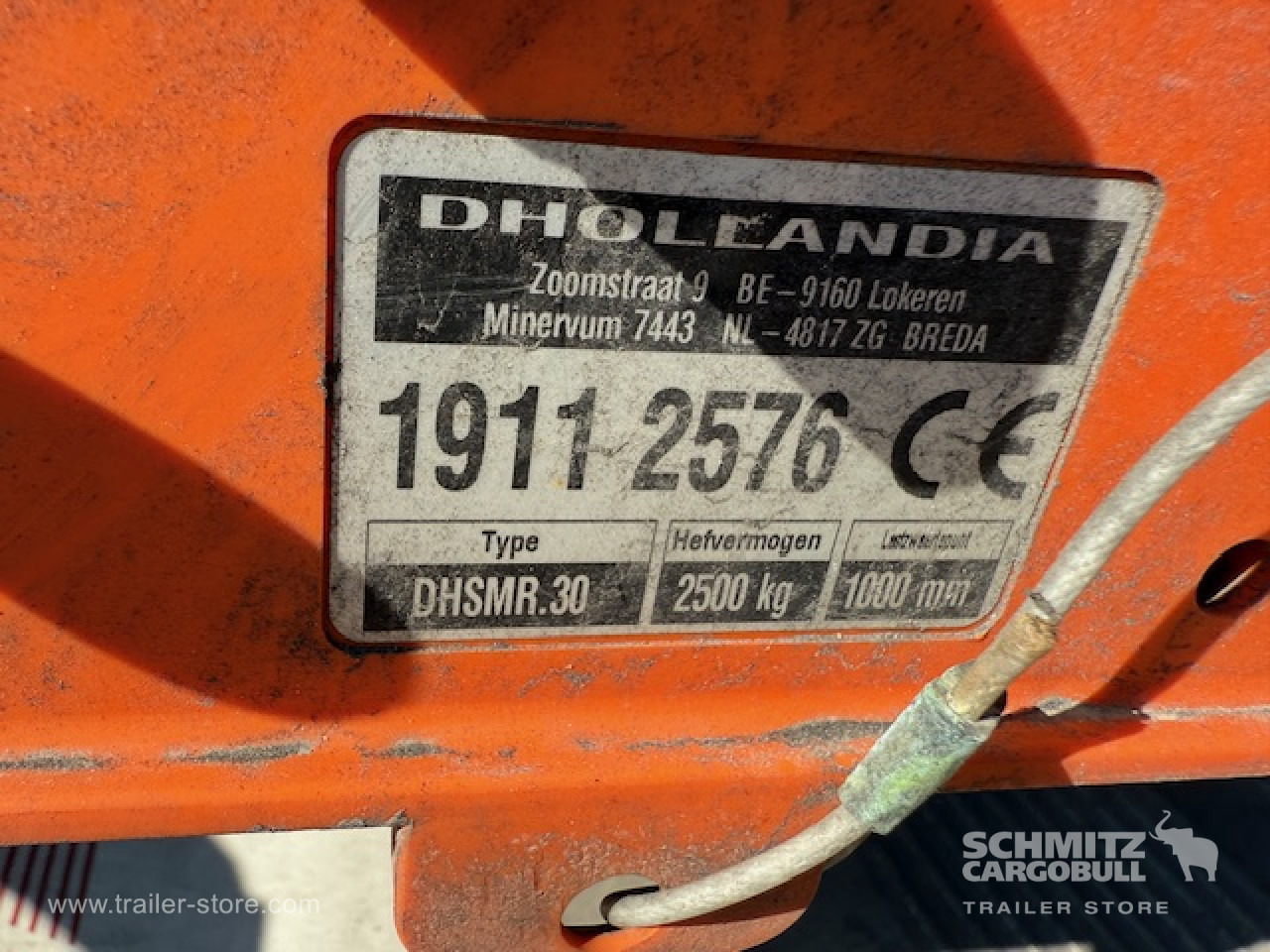 SCHMITZ Oplegger Kasten Standard Taillift - Semi-remorque fourgon: photos 3 SCHMITZ Oplegger Kasten Standard Taillift - Semi-remorque fourgon: photos 3