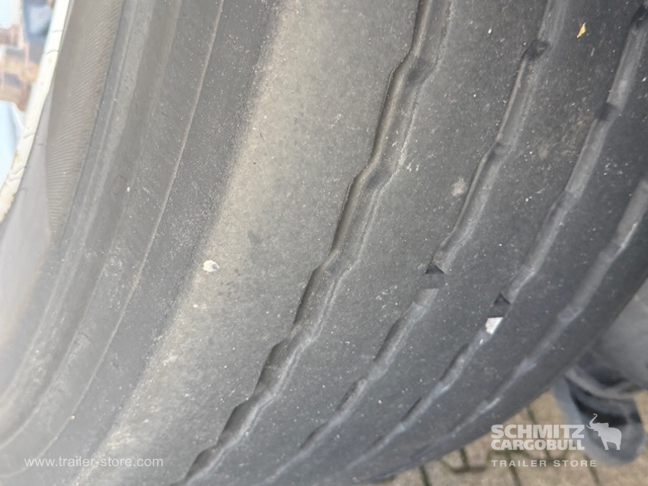 SCHMITZ Oplegger Kasten Standard Taillift - Semi-remorque fourgon: photos 5 SCHMITZ Oplegger Kasten Standard Taillift - Semi-remorque fourgon: photos 5