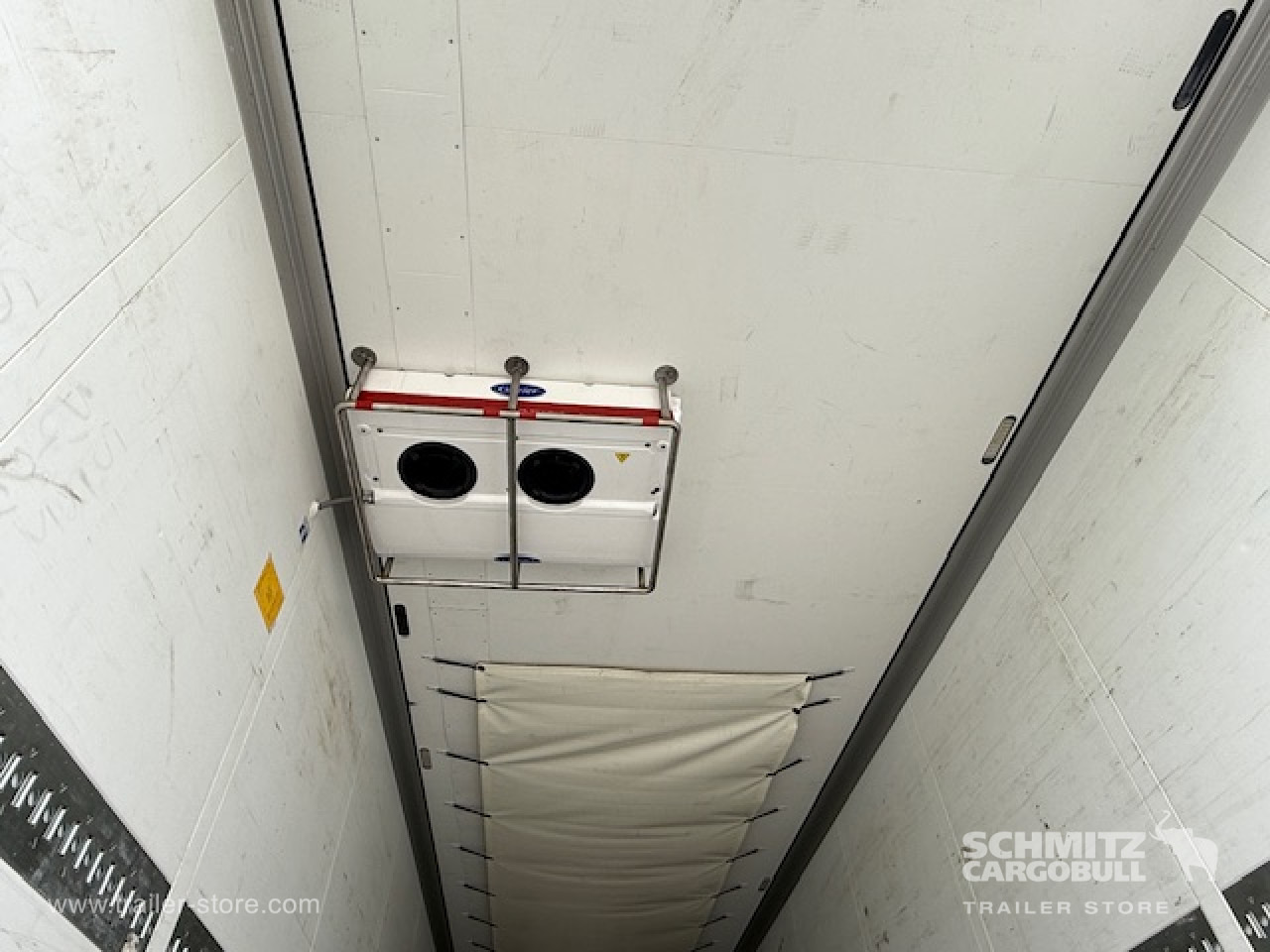 SCHMITZ Oplegger Vries Multitemp - Semi-remorque isothermique: photos 2 SCHMITZ Oplegger Vries Multitemp - Semi-remorque isothermique: photos 2