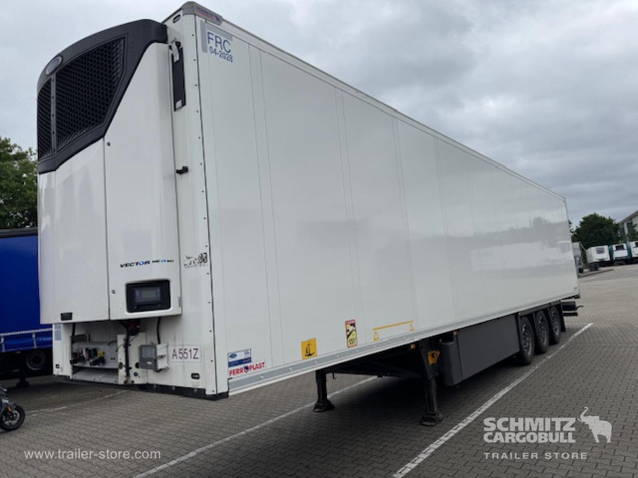 SCHMITZ Oplegger Vries Multitemp - Semi-remorque isothermique: photos 1 SCHMITZ Oplegger Vries Multitemp - Semi-remorque isothermique: photos 1