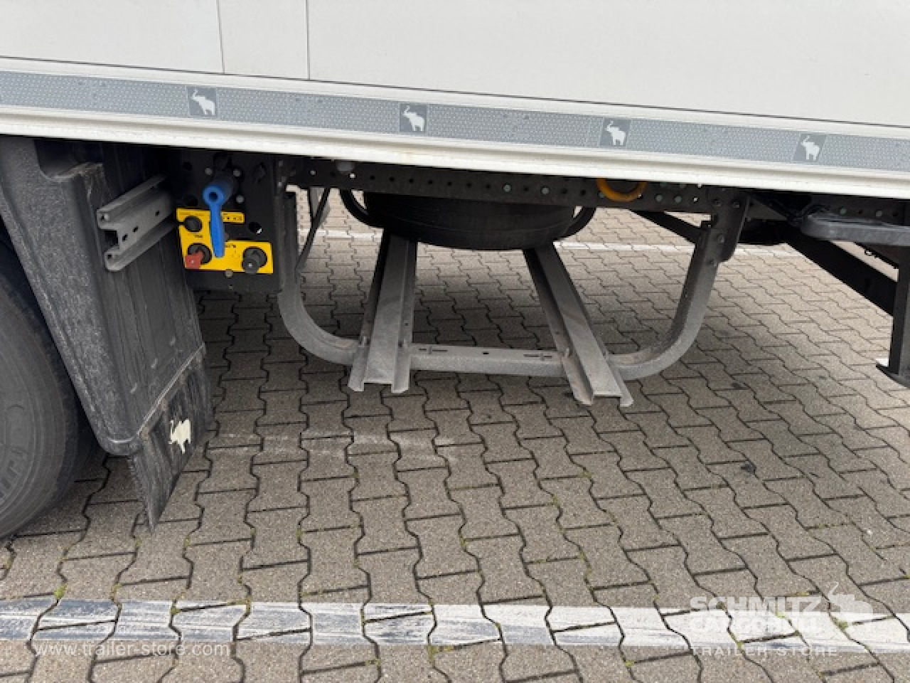 SCHMITZ Oplegger Vries Multitemp - Semi-remorque isothermique: photos 3 SCHMITZ Oplegger Vries Multitemp - Semi-remorque isothermique: photos 3