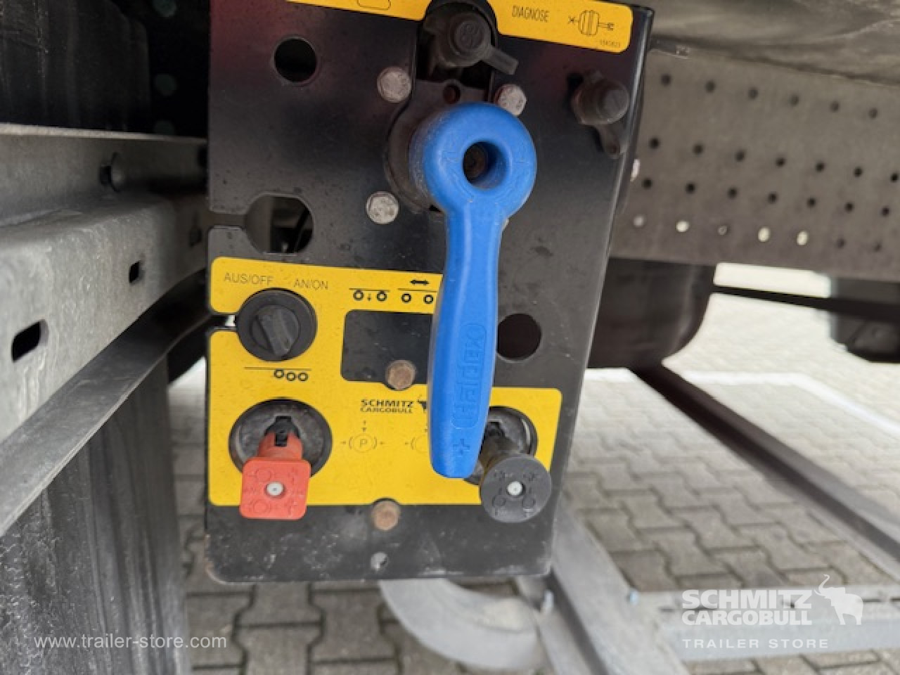 SCHMITZ Oplegger Vries Multitemp - Semi-remorque isothermique: photos 5 SCHMITZ Oplegger Vries Multitemp - Semi-remorque isothermique: photos 5