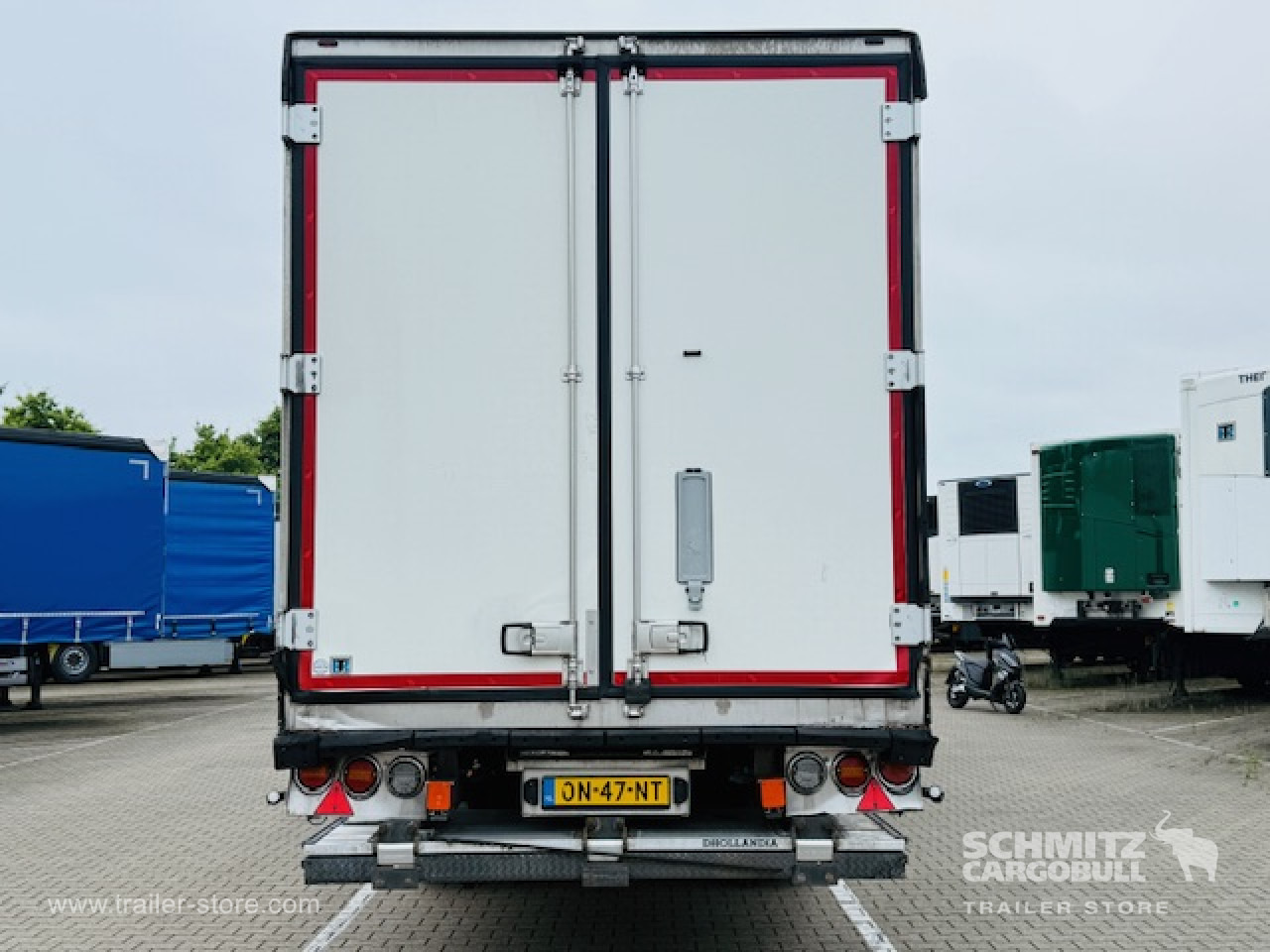 SCHMITZ Oplegger Vries Multitemp Taillift - Semi-remorque isothermique: photos 2 SCHMITZ Oplegger Vries Multitemp Taillift - Semi-remorque isothermique: photos 2