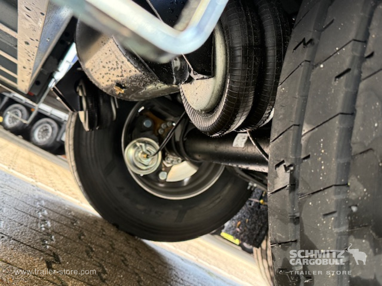 SCHMITZ Oplegger Vries Standard Double deck - Semi-remorque isothermique: photos 3 SCHMITZ Oplegger Vries Standard Double deck - Semi-remorque isothermique: photos 3