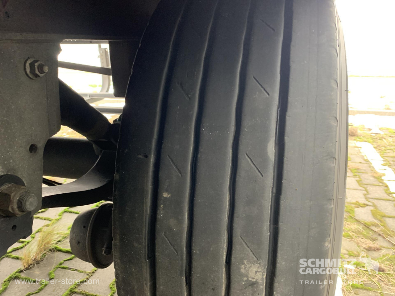SCHMITZ Reefer Standard - Semi-remorque isothermique: photos 4 SCHMITZ Reefer Standard - Semi-remorque isothermique: photos 4