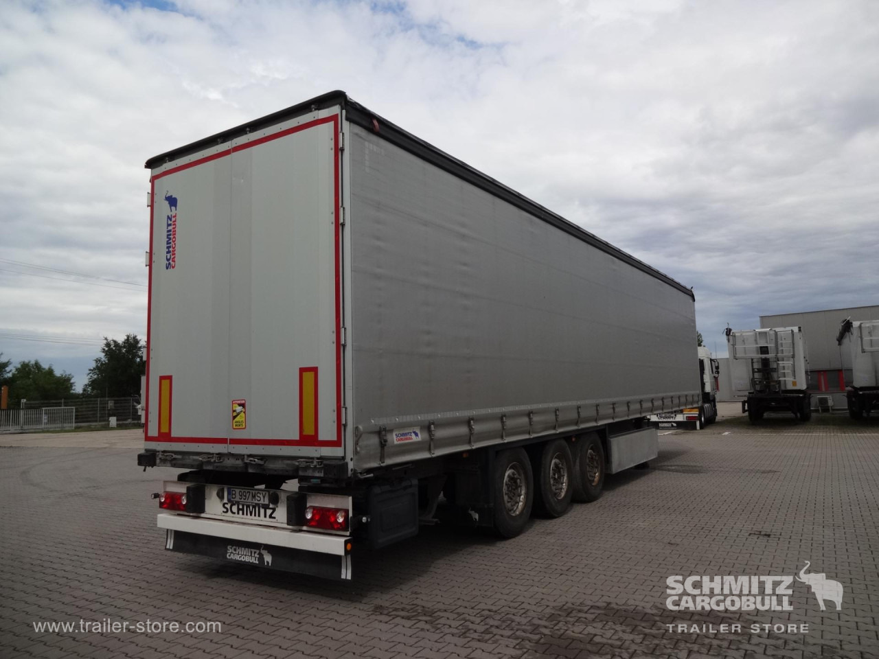SCHMITZ Curtainsider Standard - Semi-remorque rideaux coulissants: photos 1 SCHMITZ Curtainsider Standard - Semi-remorque rideaux coulissants: photos 1