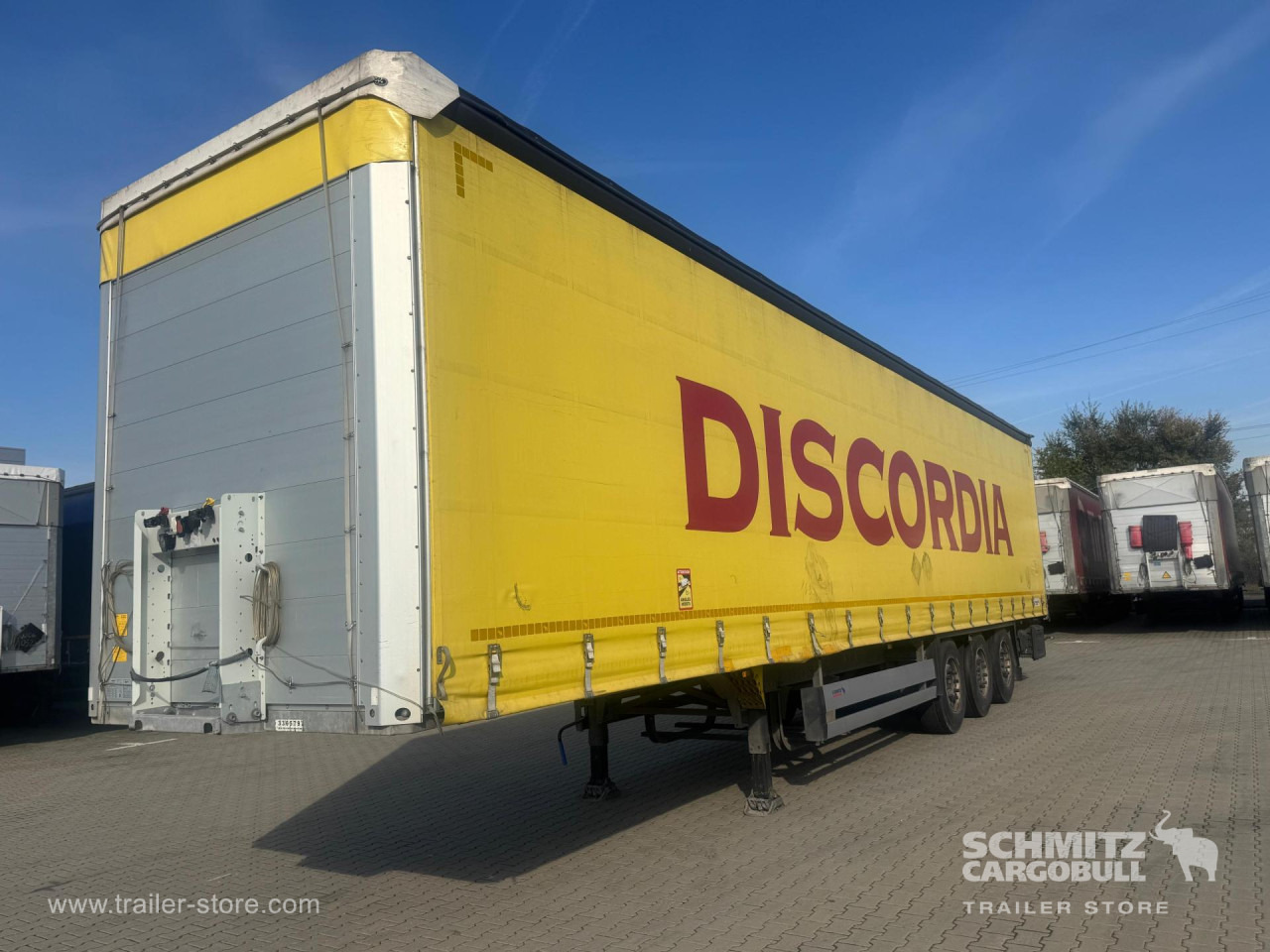 SCHMITZ Curtainsider Standard - Semi-remorque rideaux coulissants: photos 1 SCHMITZ Curtainsider Standard - Semi-remorque rideaux coulissants: photos 1