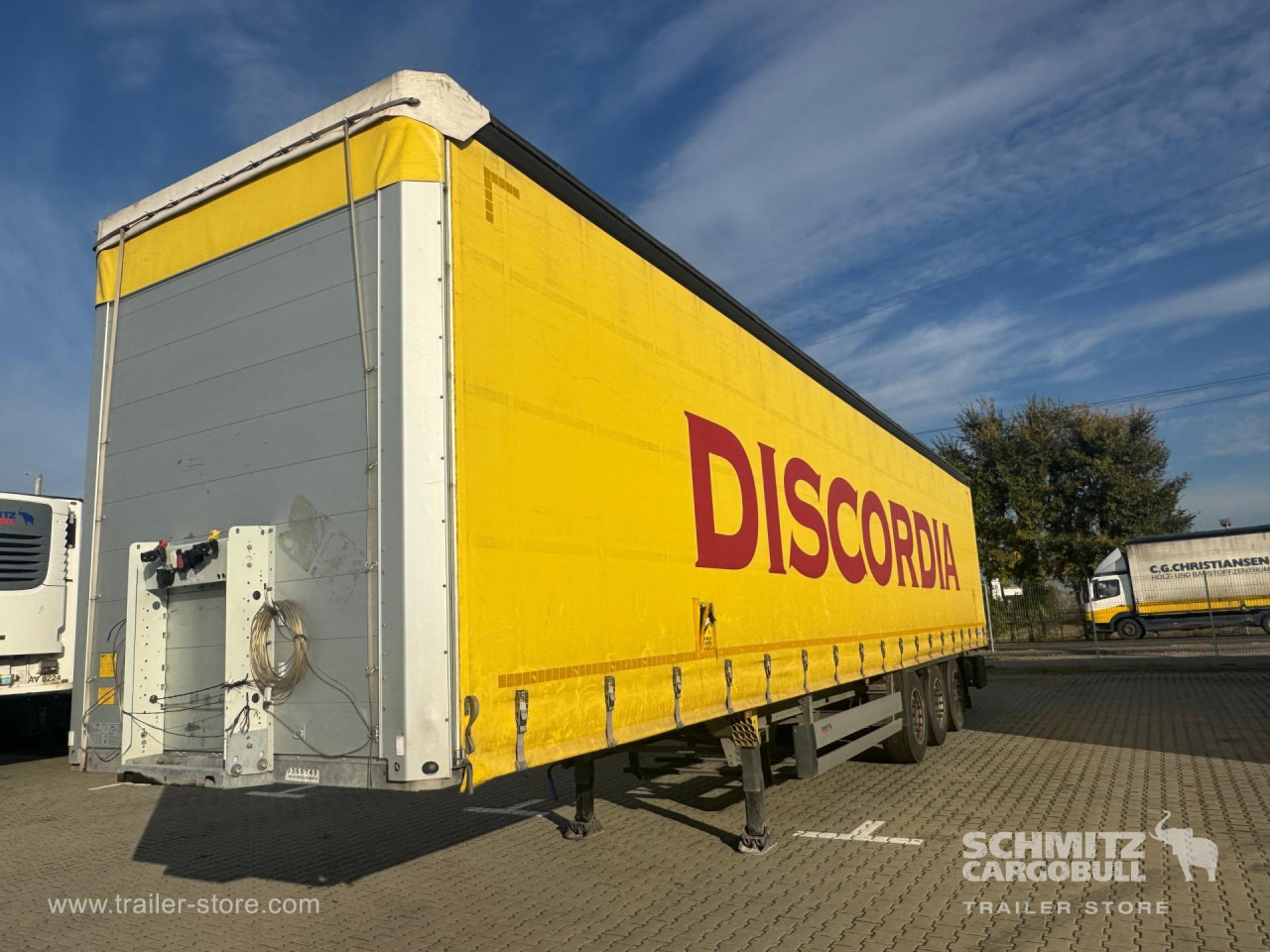SCHMITZ Curtainsider Standard - Semi-remorque rideaux coulissants: photos 1 SCHMITZ Curtainsider Standard - Semi-remorque rideaux coulissants: photos 1