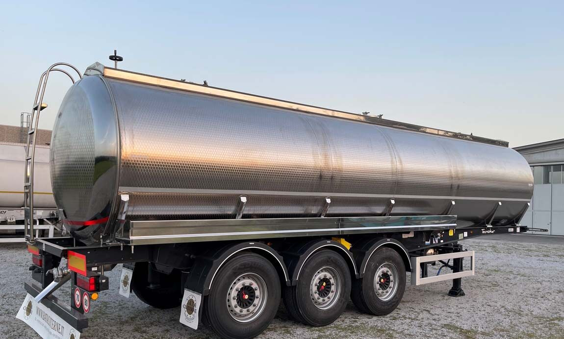 Bata CISTERNA MODELLO STANDARD NON ISOLATA 31.000LT NUOVA - Semi-remorque citerne: photos 3 Bata CISTERNA MODELLO STANDARD NON ISOLATA 31.000LT NUOVA - Semi-remorque citerne: photos 3