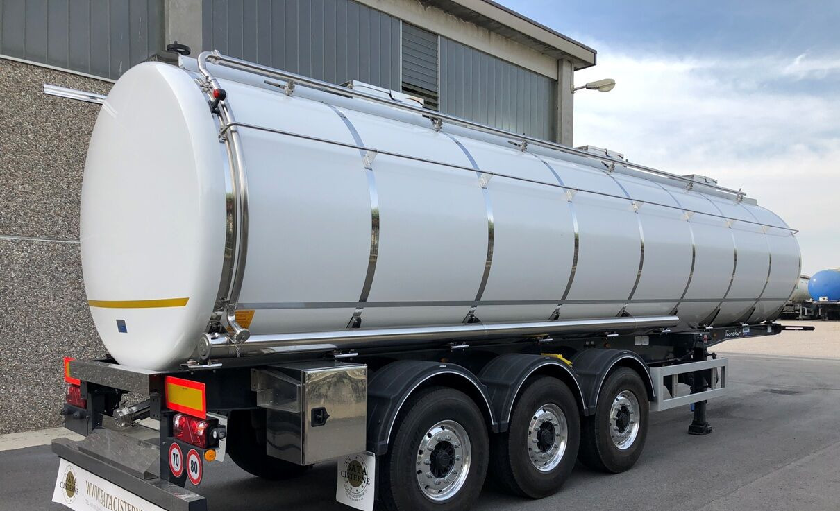 Bata CISTERNA MODELLO STANDARD NUOVA - Semi-remorque citerne: photos 3 Bata CISTERNA MODELLO STANDARD NUOVA - Semi-remorque citerne: photos 3