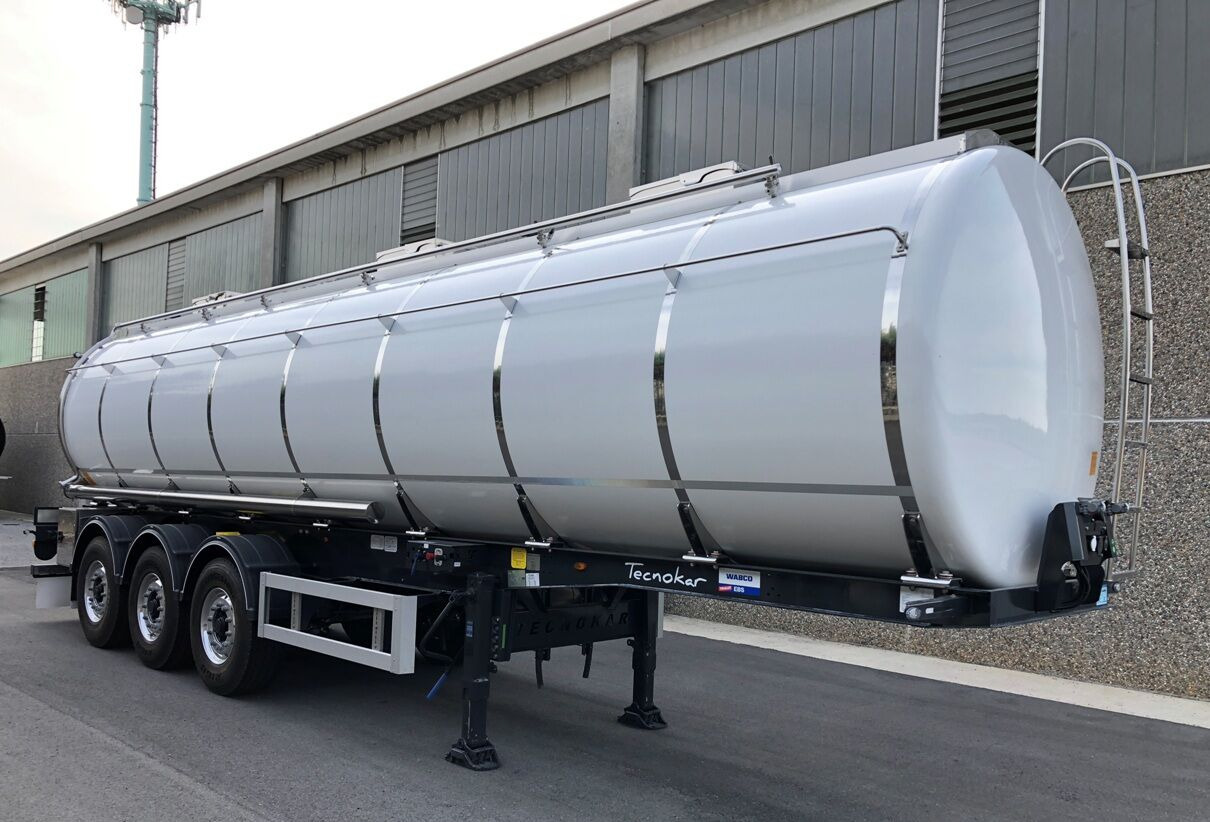 Bata CISTERNA MODELLO STANDARD NUOVA - Semi-remorque citerne: photos 4 Bata CISTERNA MODELLO STANDARD NUOVA - Semi-remorque citerne: photos 4
