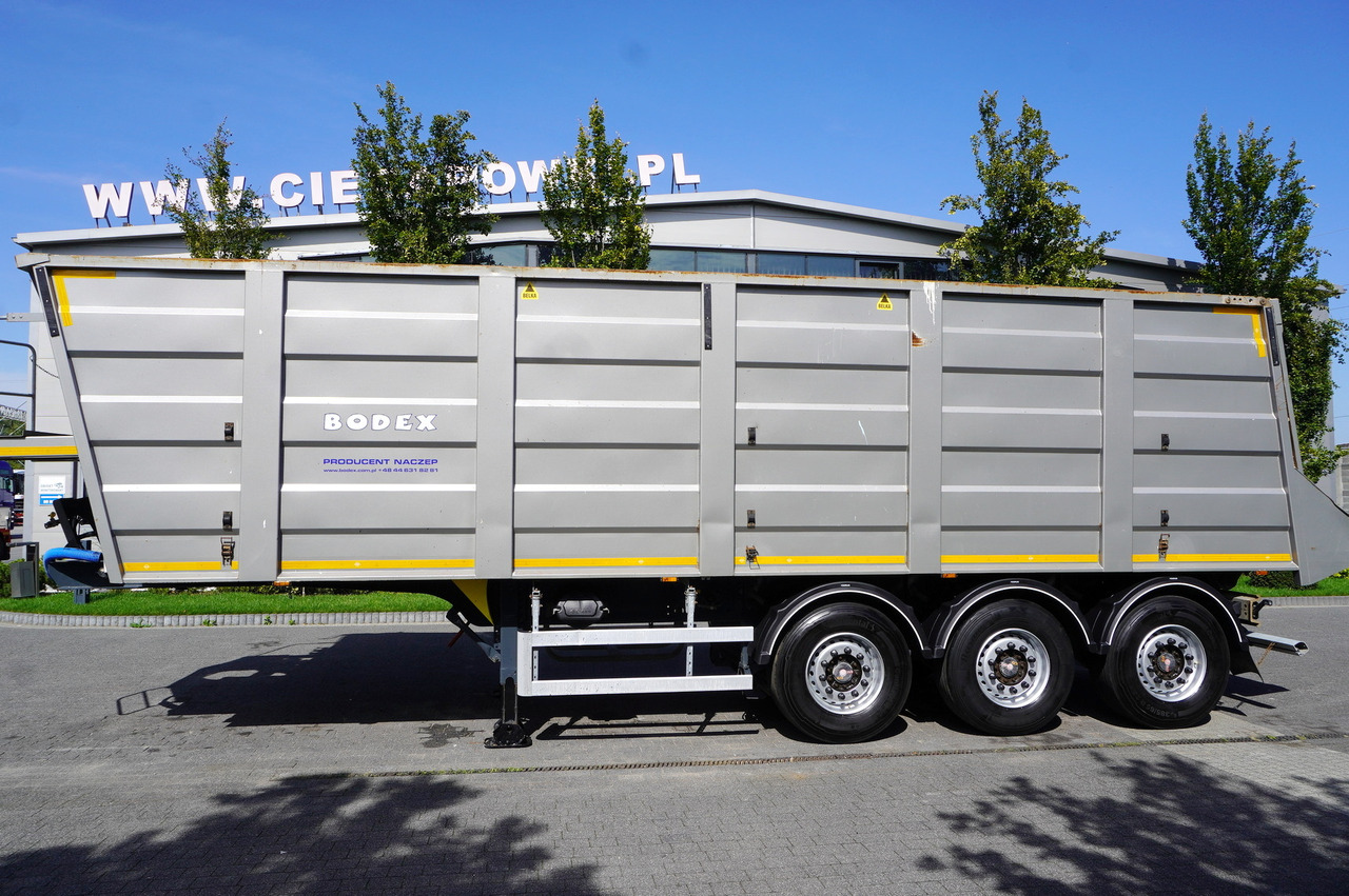 BODEX steel tipper semi-trailer 42 m³ - Semi-remorque benne: photos 1 BODEX steel tipper semi-trailer 42 m³ - Semi-remorque benne: photos 1
