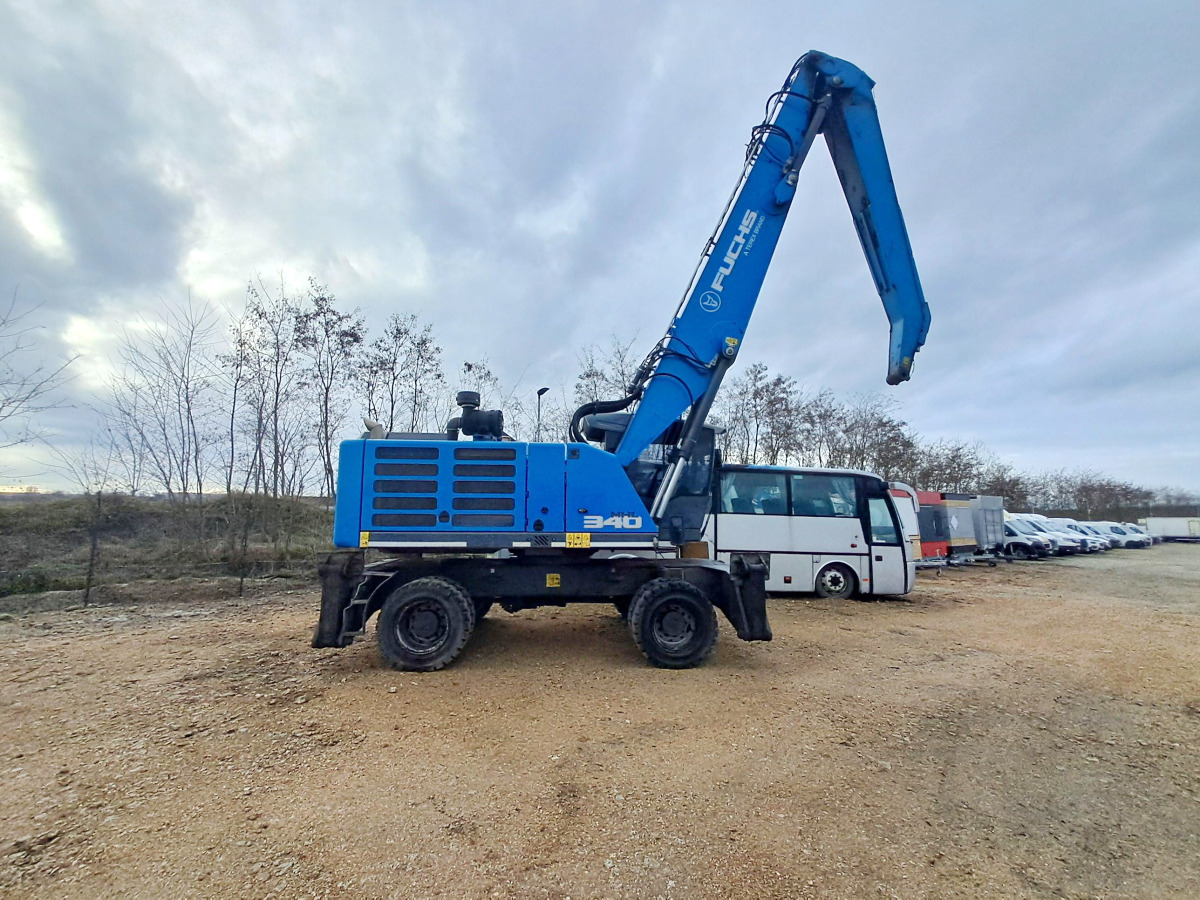 FUCHS material handling excavator / 2022 / joystick control - Pelle de manutention: photos 1 FUCHS material handling excavator / 2022 / joystick control - Pelle de manutention: photos 1