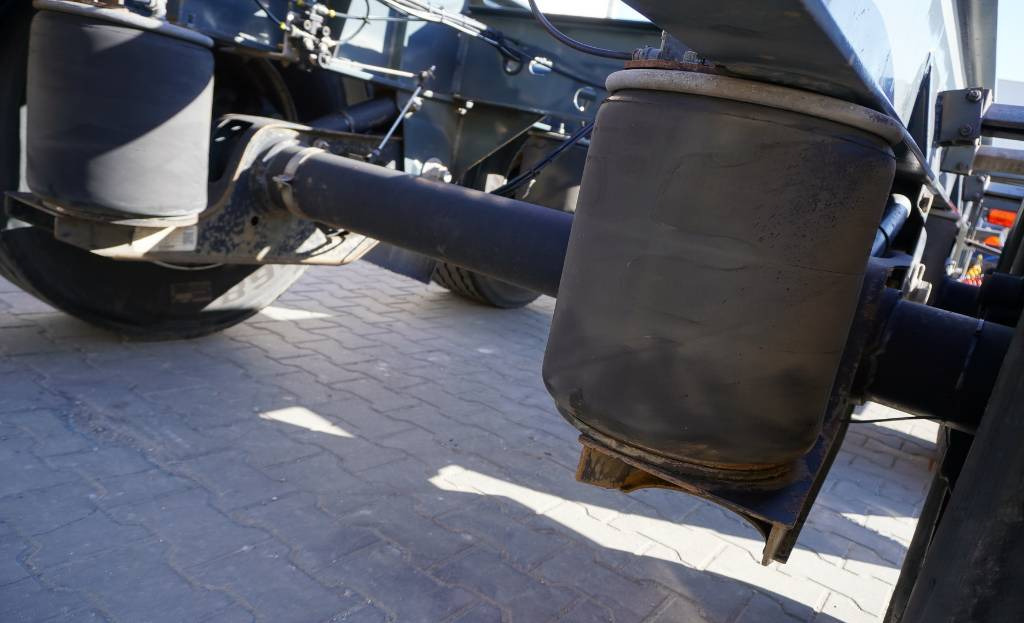 Fruehauf Trailer BDF (NEW) 6,000 km !!! - Remorque porte-conteneur/ Caisse mobile: photos 4 Fruehauf Trailer BDF (NEW) 6,000 km !!! - Remorque porte-conteneur/ Caisse mobile: photos 4