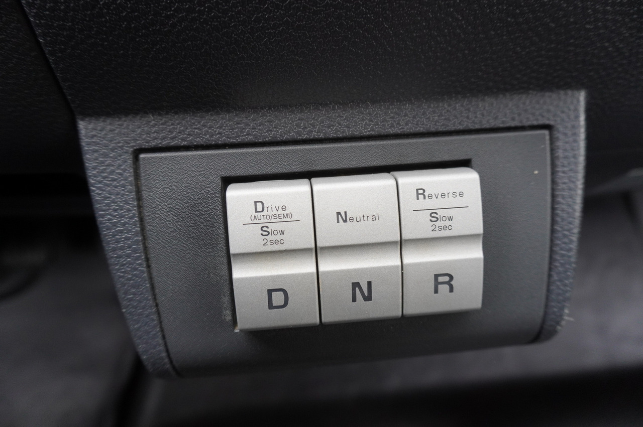 Camion plateau IVECO Eurocargo 150 E25 / 90 tho. km !!! / Tow truck: photos 23 Camion plateau IVECO Eurocargo 150 E25 / 90 tho. km !!! / Tow truck: photos 23